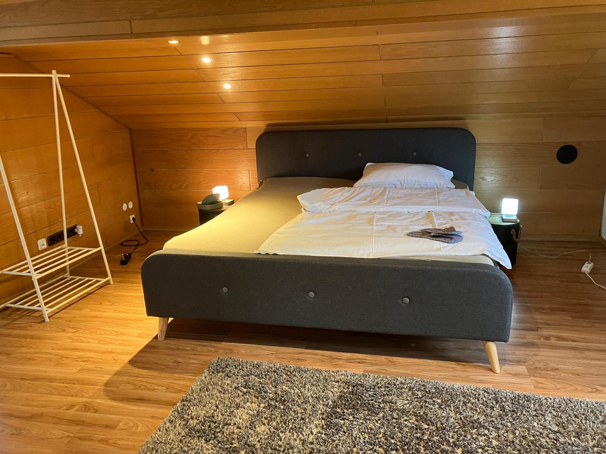 Ue Villa 4 Zimmer Hirschaid Bagian luar foto